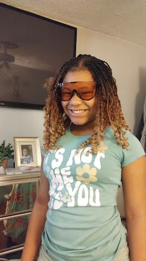 happy girl with sunglasses